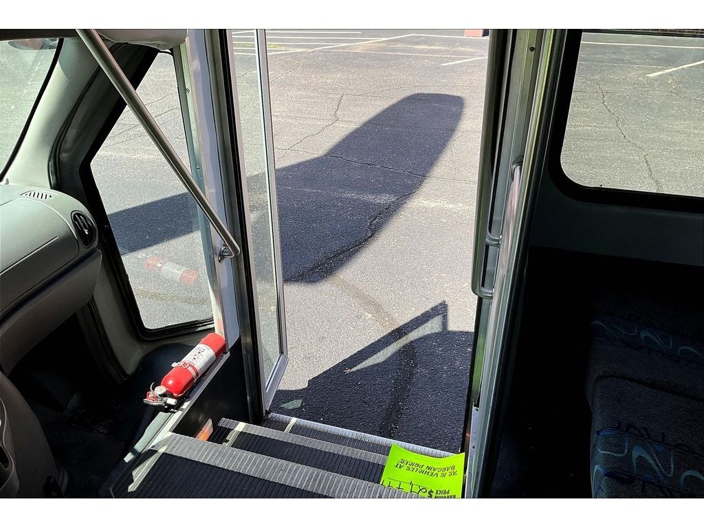 2008 Ford E-450 Super Duty Base