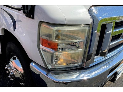 2008 Ford E-450 Super Duty Base