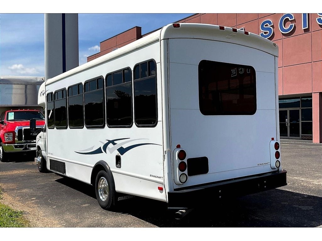 2008 Ford E-450 Super Duty Base