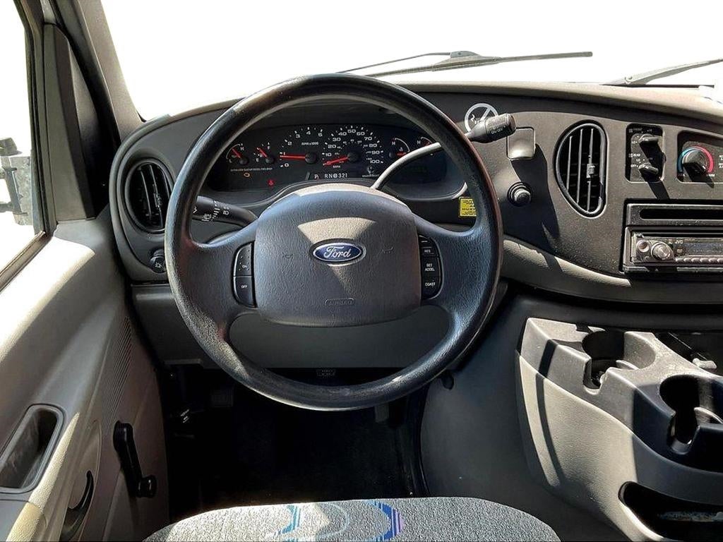 2008 Ford E-450 Super Duty Base
