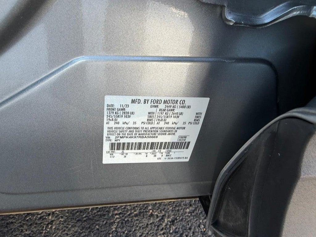 2024 Ford Edge Titanium