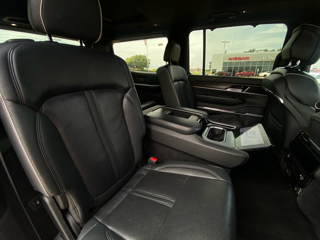 2023 Jeep Grand Wagoneer Series II