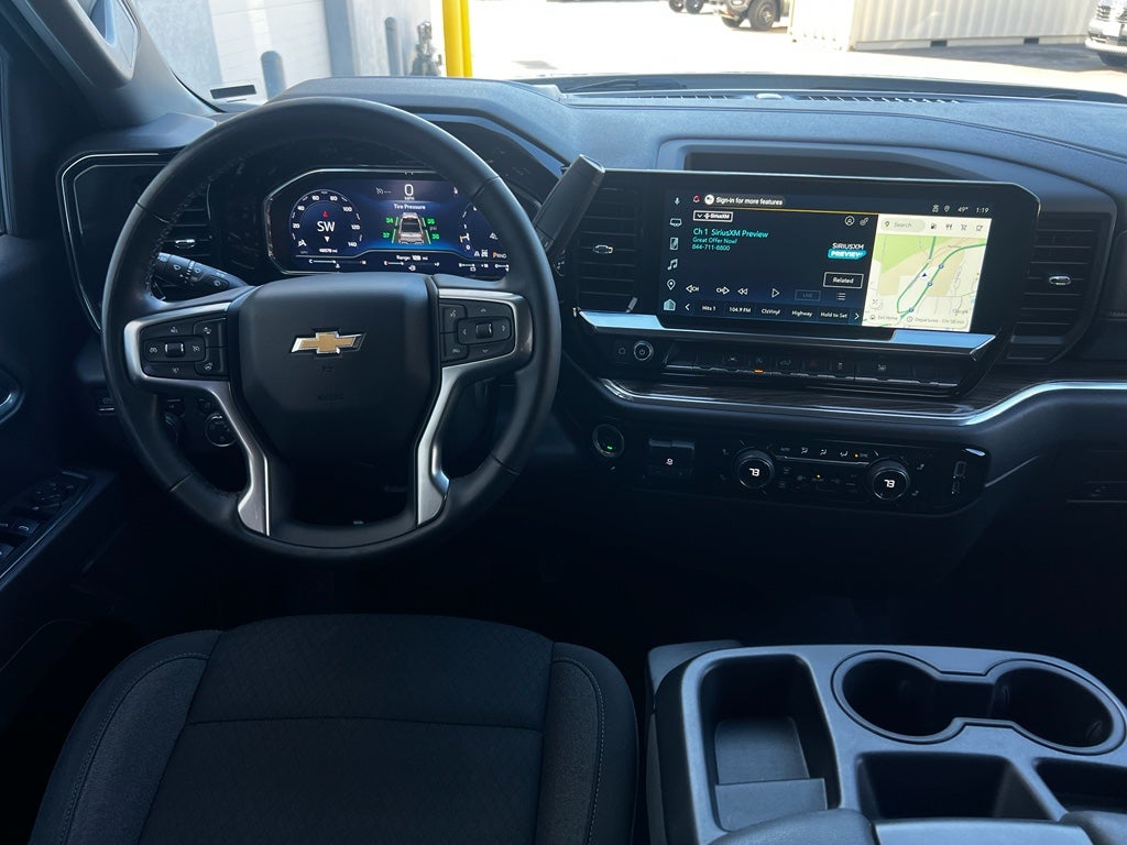2025 Chevrolet Silverado LT