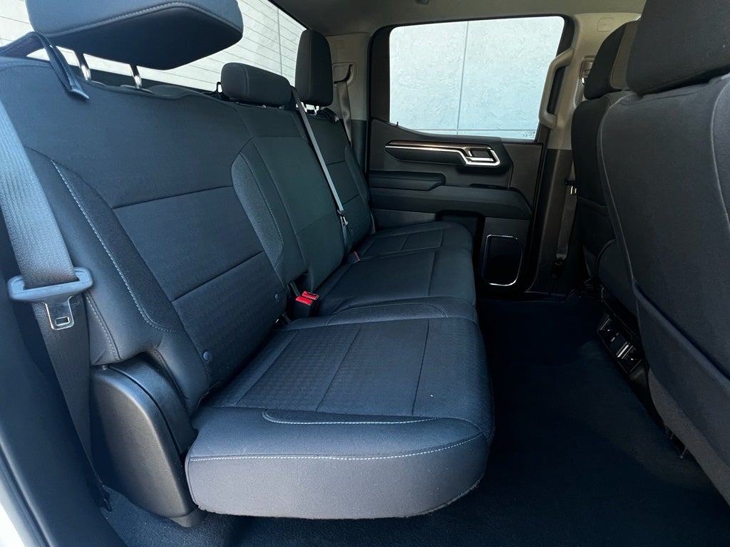 2025 Chevrolet Silverado LT