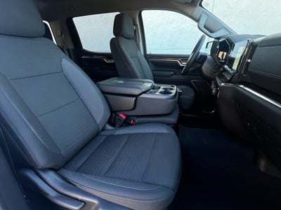 2025 Chevrolet Silverado LT