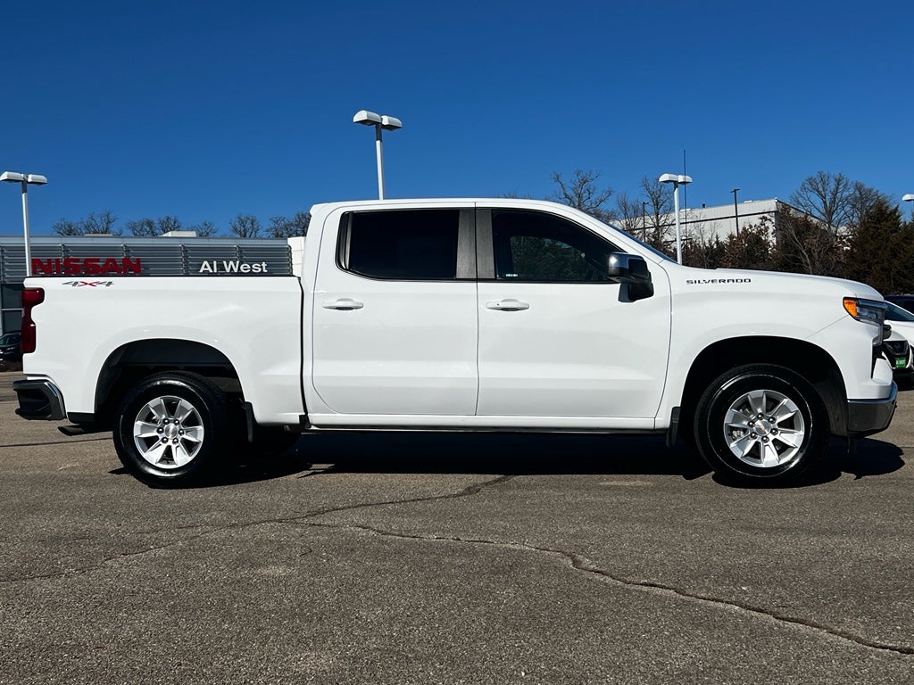 2025 Chevrolet Silverado LT