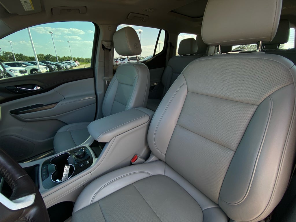 2021 GMC Acadia SLT