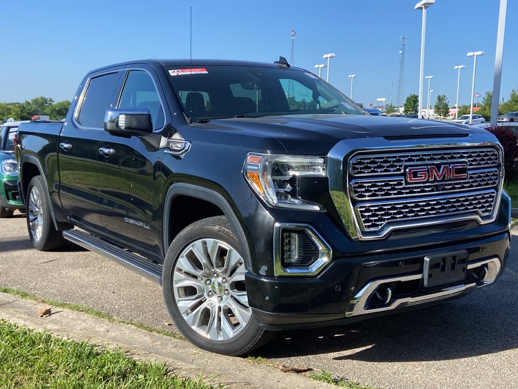 2020 GMC Sierra 4WD Crew Cab Short Box Denali's photo