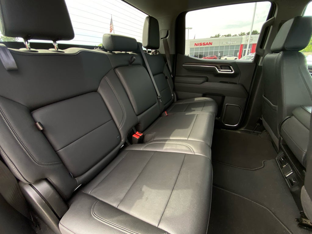 2025 GMC Sierra SLT