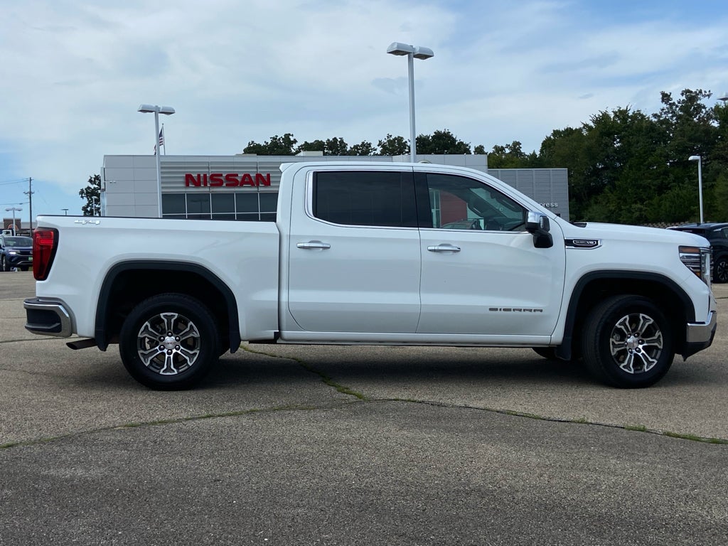 2025 GMC Sierra SLT