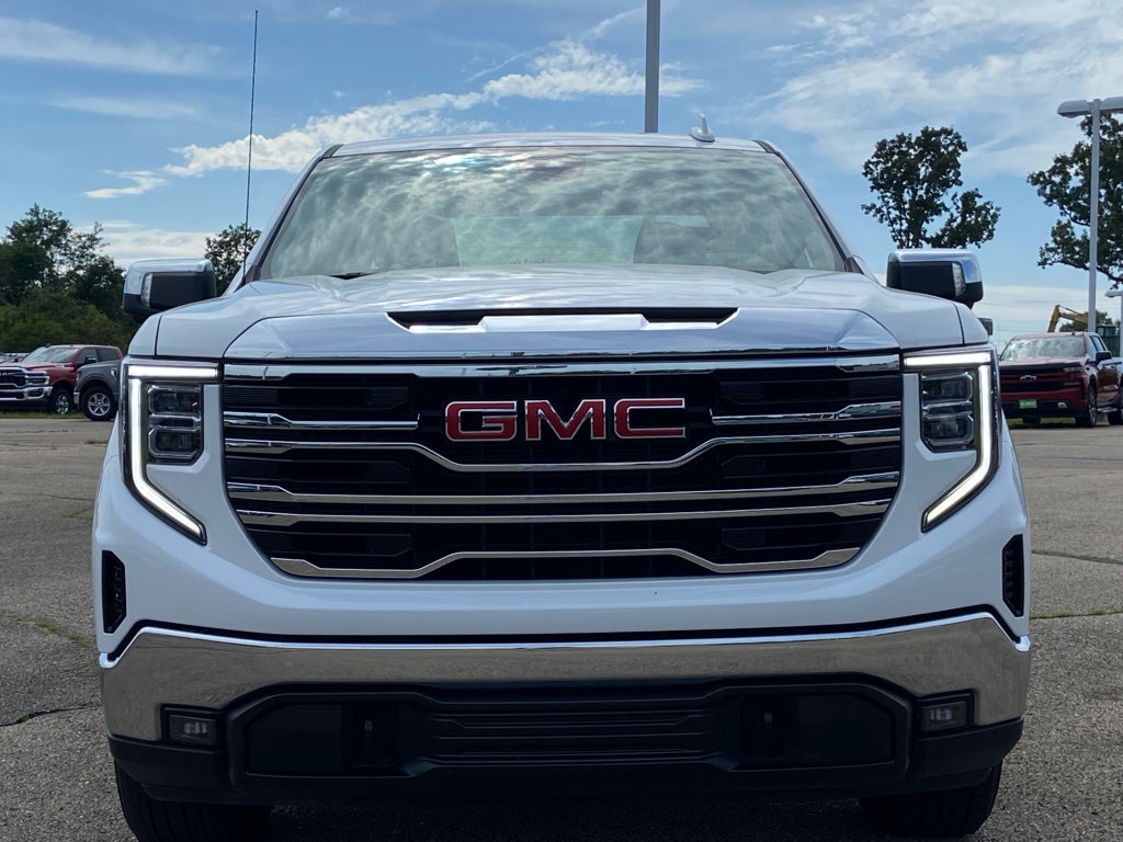 2025 GMC Sierra SLT