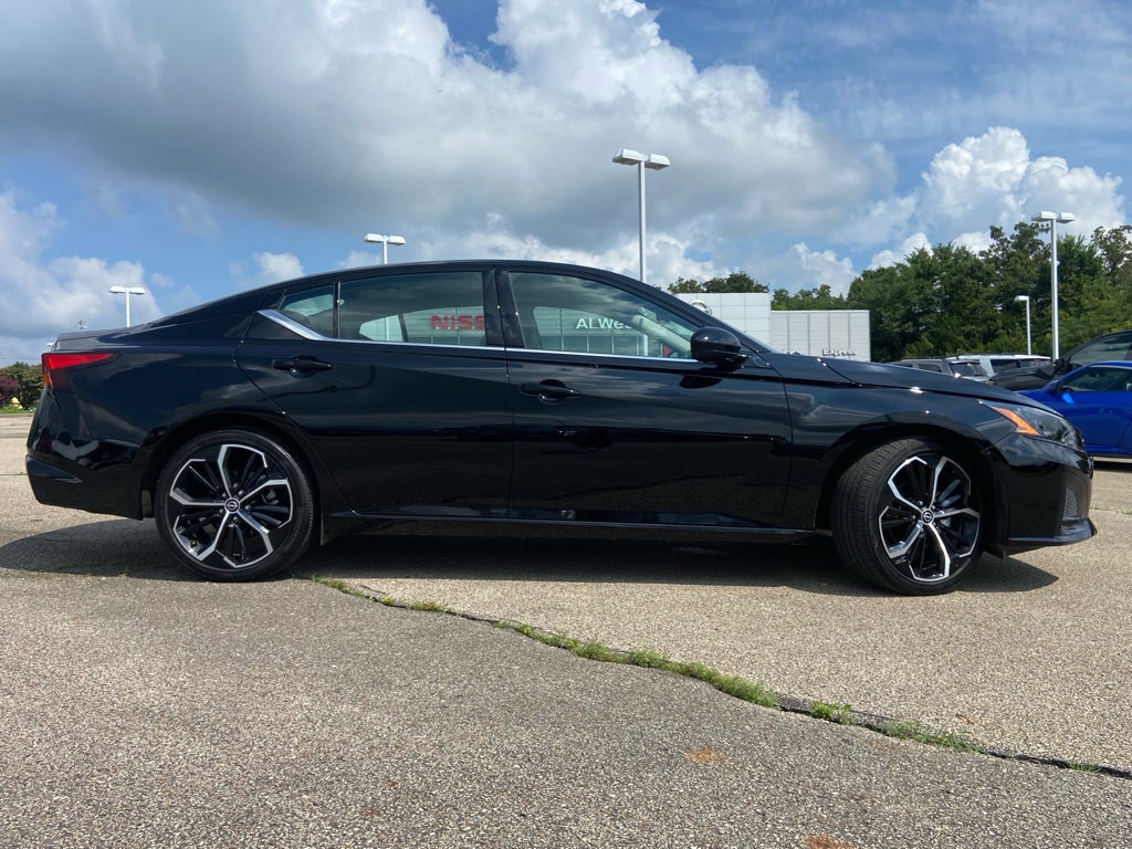 2026 Nissan Altima SR