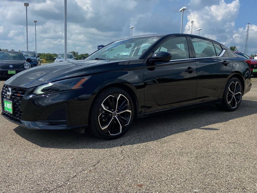 2026 Nissan Altima SR