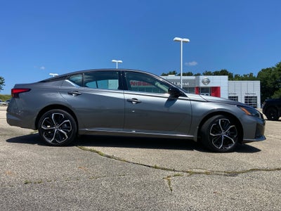 2023 Nissan Altima 2.5 SR