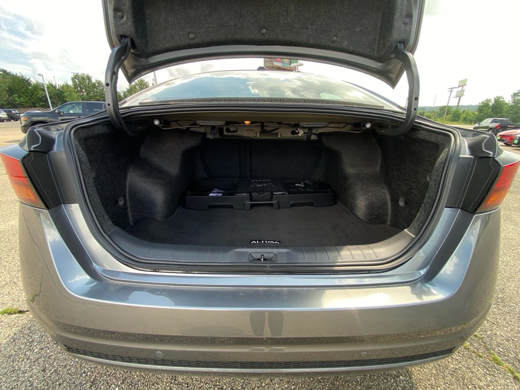 2026 Nissan Altima SV