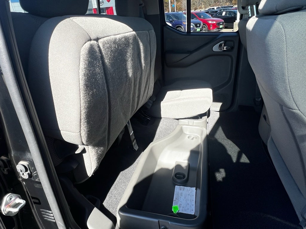 2021 Nissan Frontier SV