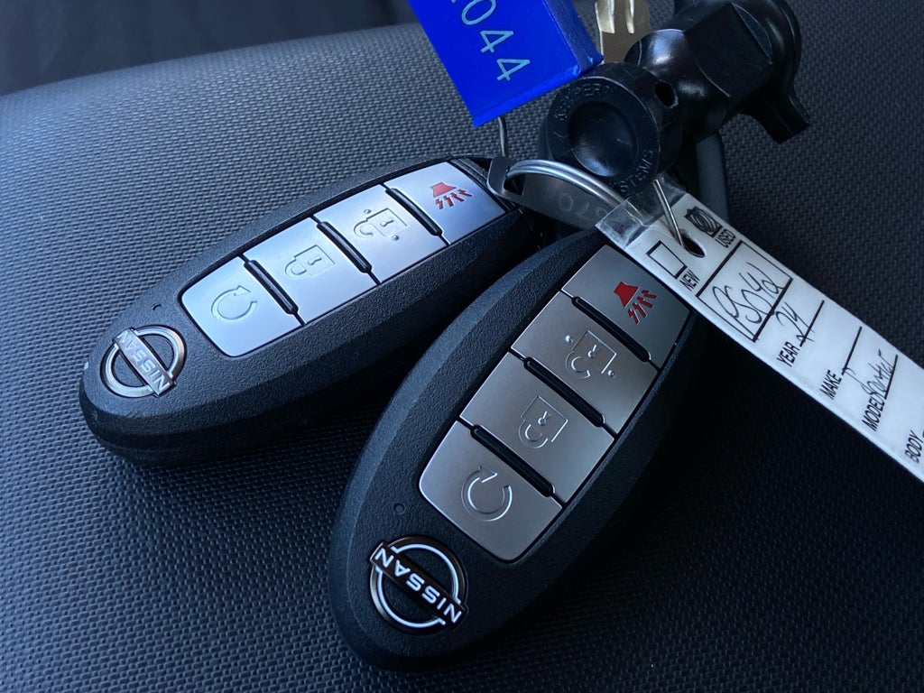2024 Nissan Frontier SV