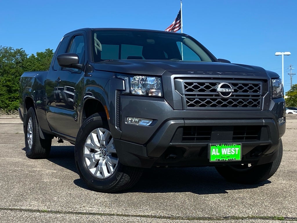 2024 Nissan Frontier SV