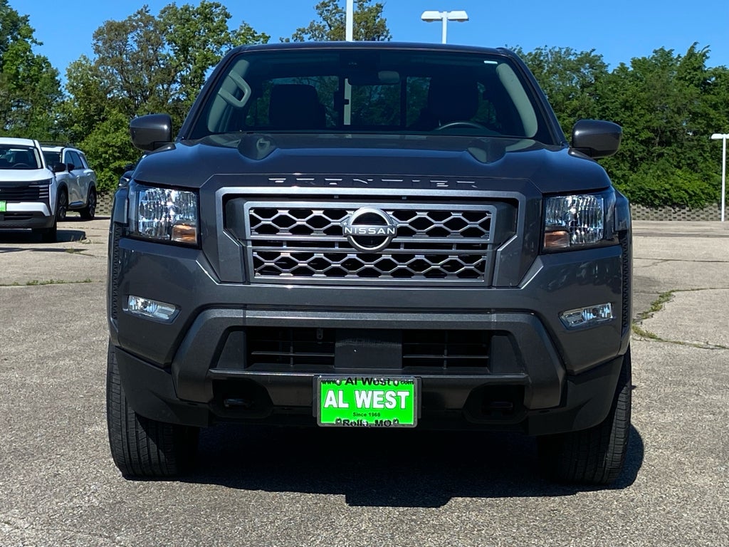 2024 Nissan Frontier SV