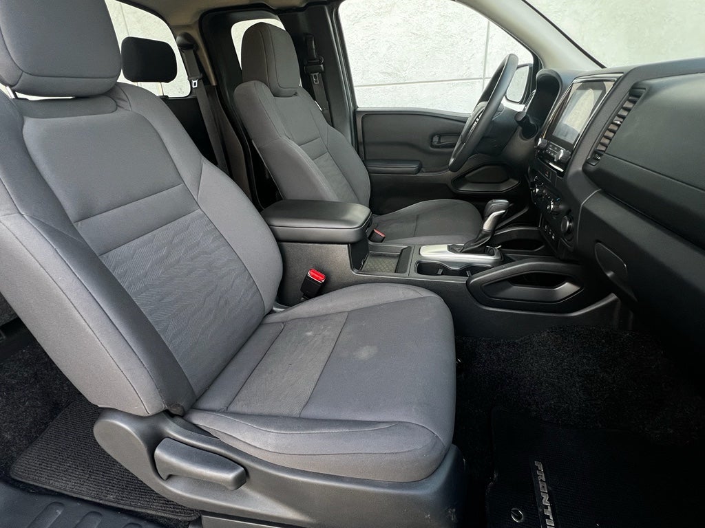 2022 Nissan Frontier S