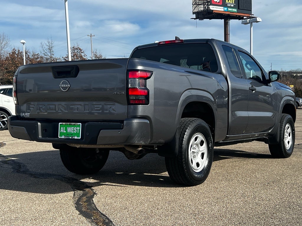 2022 Nissan Frontier S