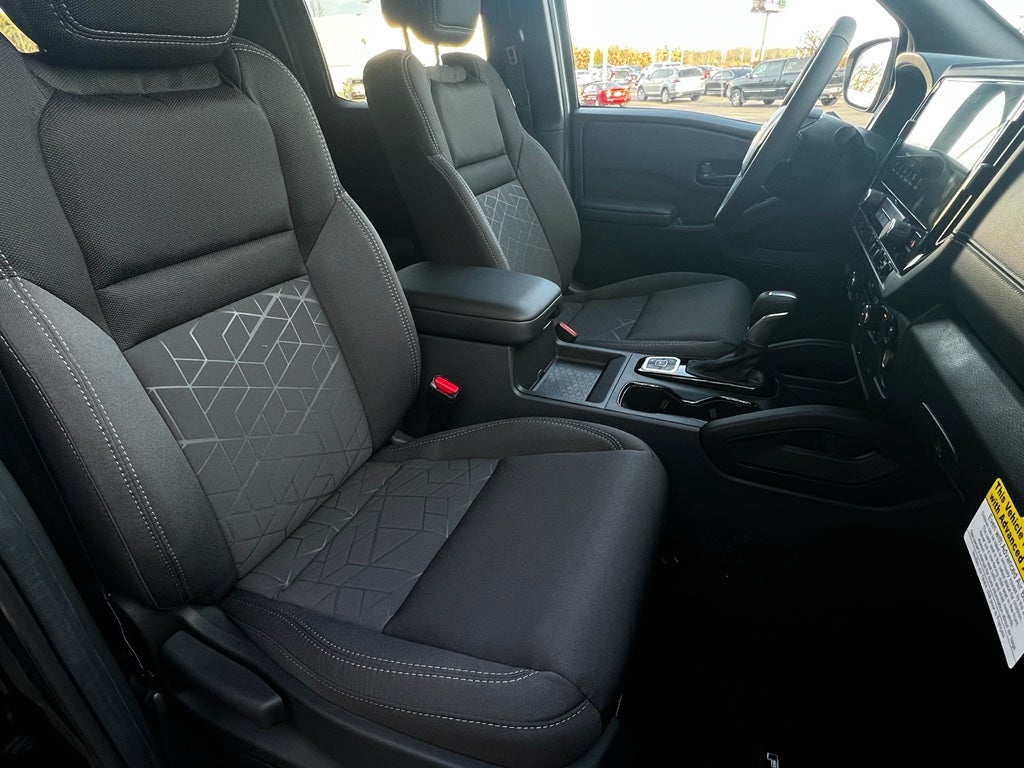 2026 Nissan Frontier Crew Cab SV