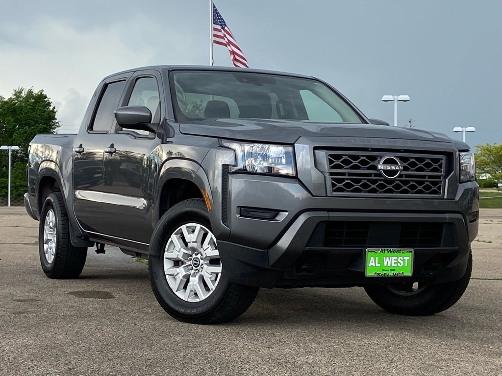 2023 Nissan Frontier SV