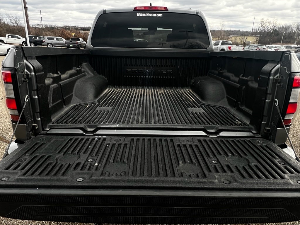 2023 Nissan Frontier SV