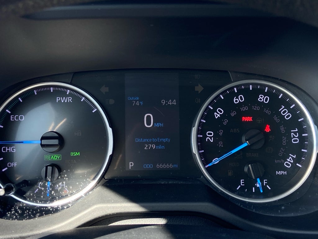 2020 Toyota RAV4 Hybrid XLE