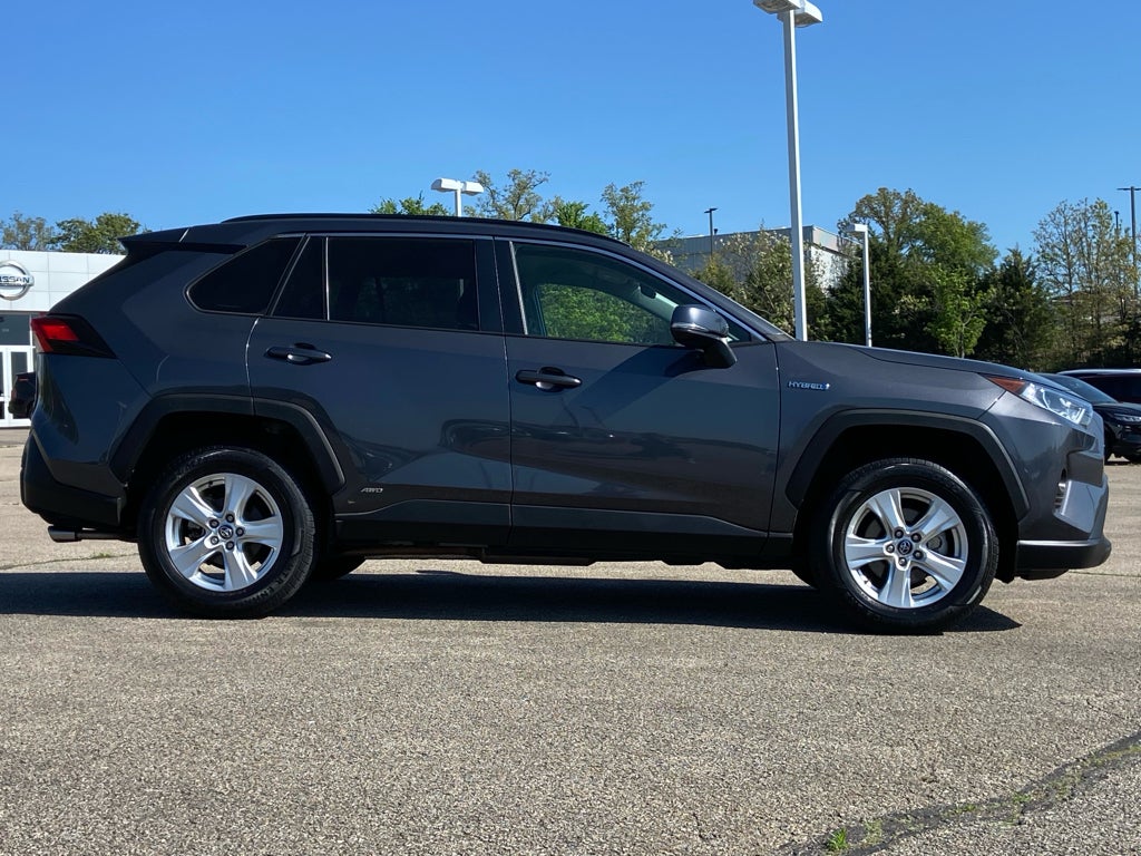 2020 Toyota RAV4 Hybrid XLE