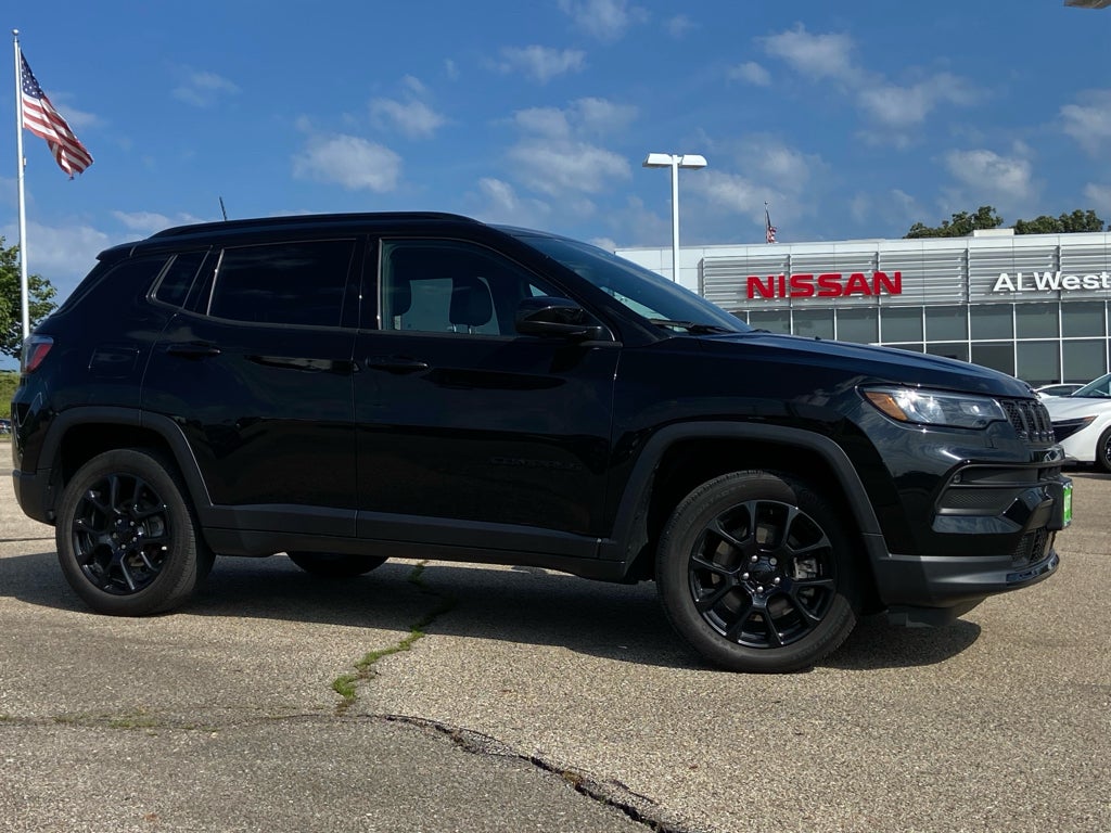 2023 Jeep Compass Altitude