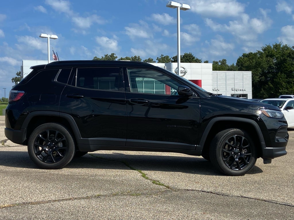 2023 Jeep Compass Altitude