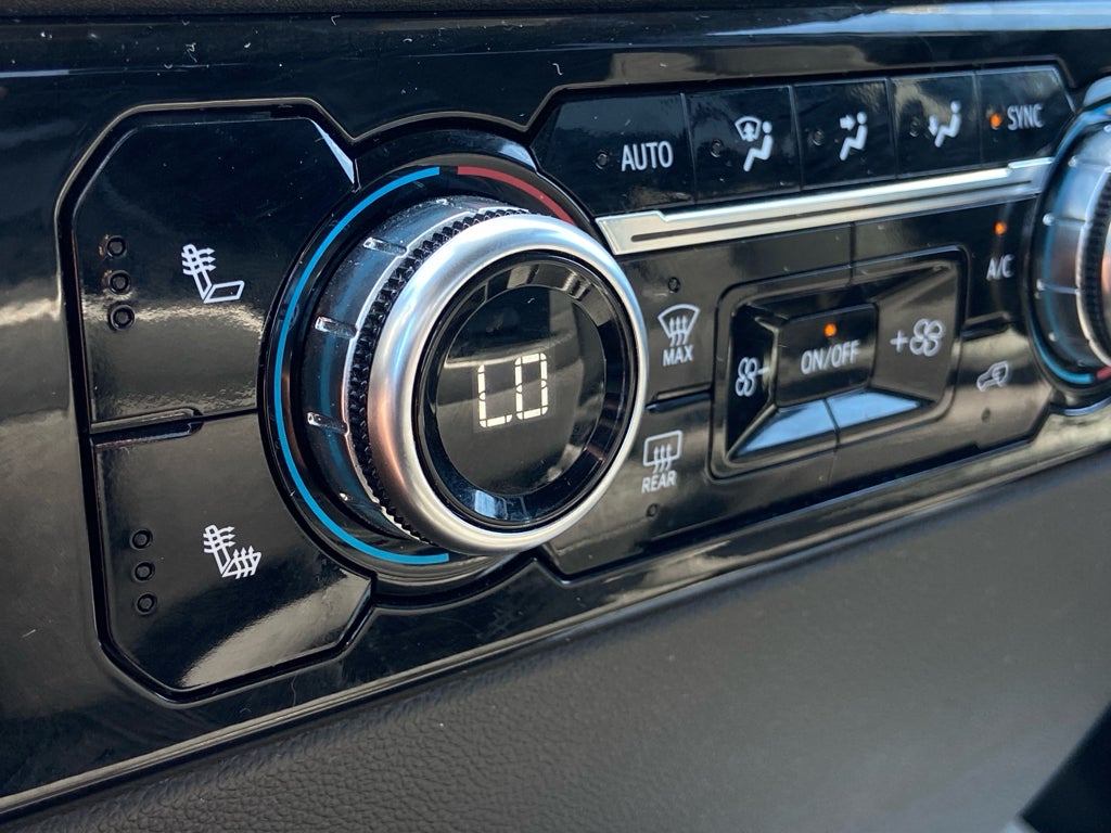 2023 GMC Sierra Elevation