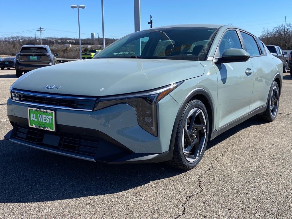 2025 Kia K4 EX
