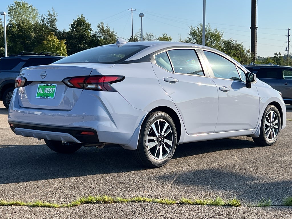 2025 Nissan Versa SV