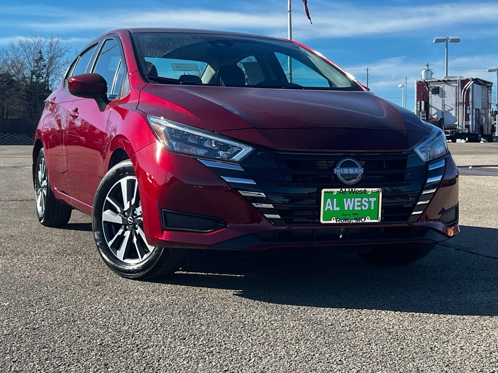 2025 Nissan Versa SV