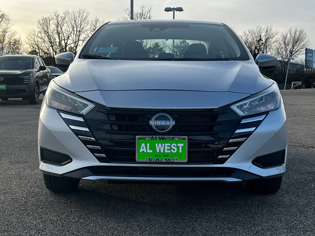 2025 Nissan Versa SV