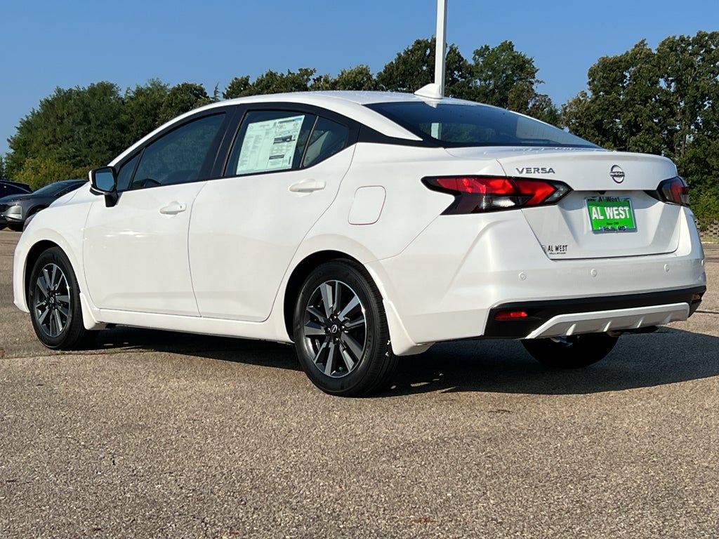 2025 Nissan Versa SV