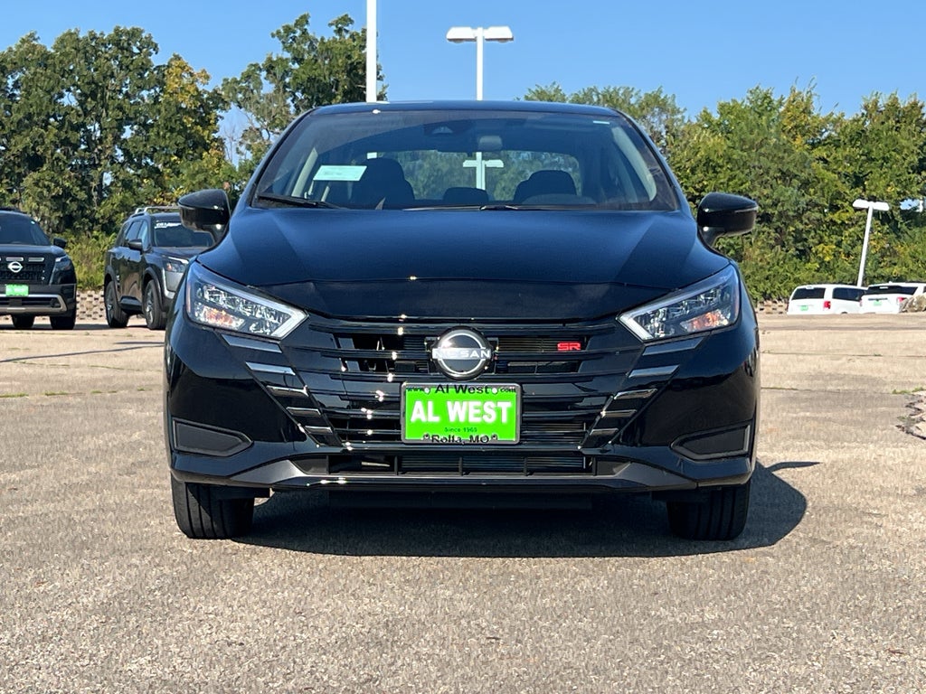 2025 Nissan Versa SR