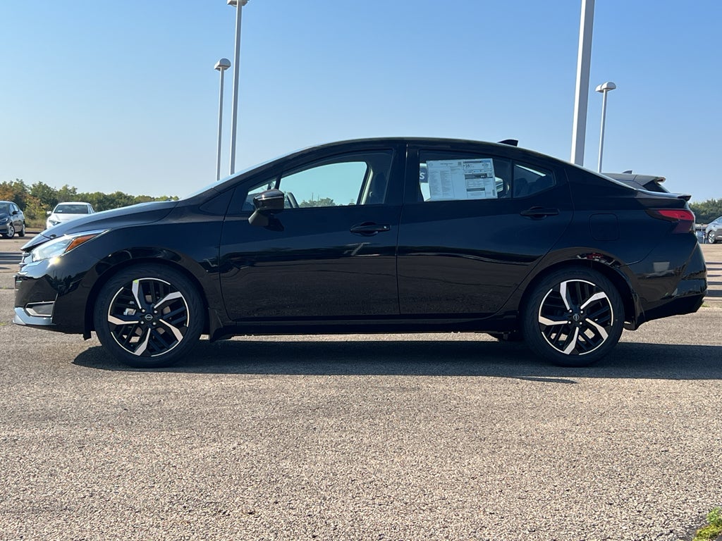 2025 Nissan Versa SR