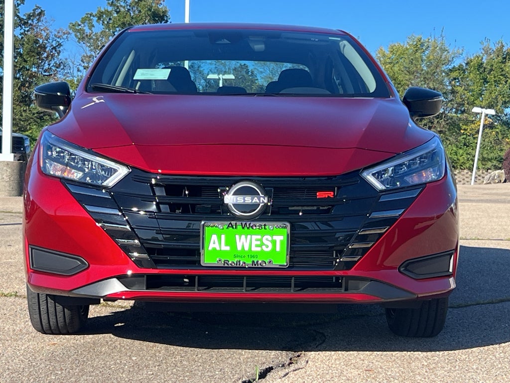 2025 Nissan Versa SR
