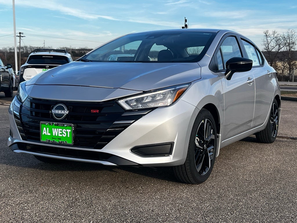 2025 Nissan Versa SR