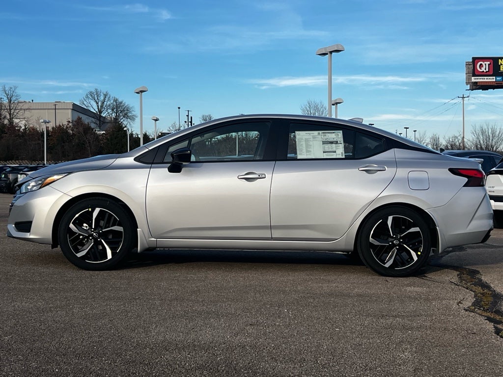 2025 Nissan Versa SR