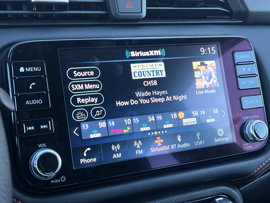 2025 Nissan Versa SR