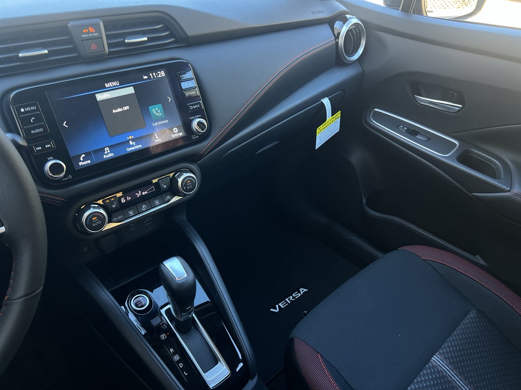 2025 Nissan Versa SR