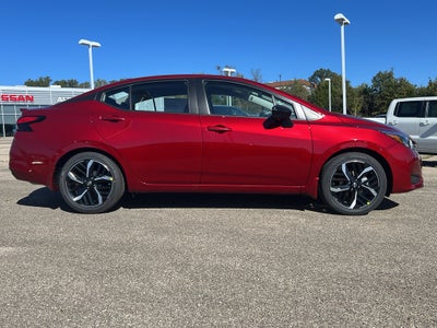 2025 Nissan Versa SR