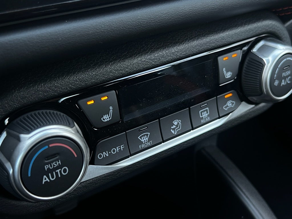 2025 Nissan Versa SR