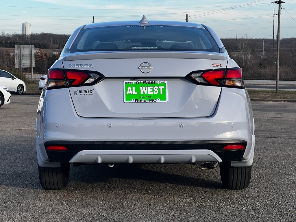 2025 Nissan Versa SR