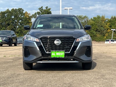 2025 Nissan Kicks Play S