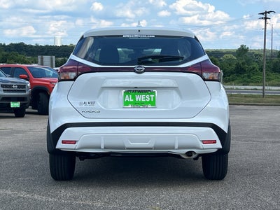 2025 Nissan Kicks Play S